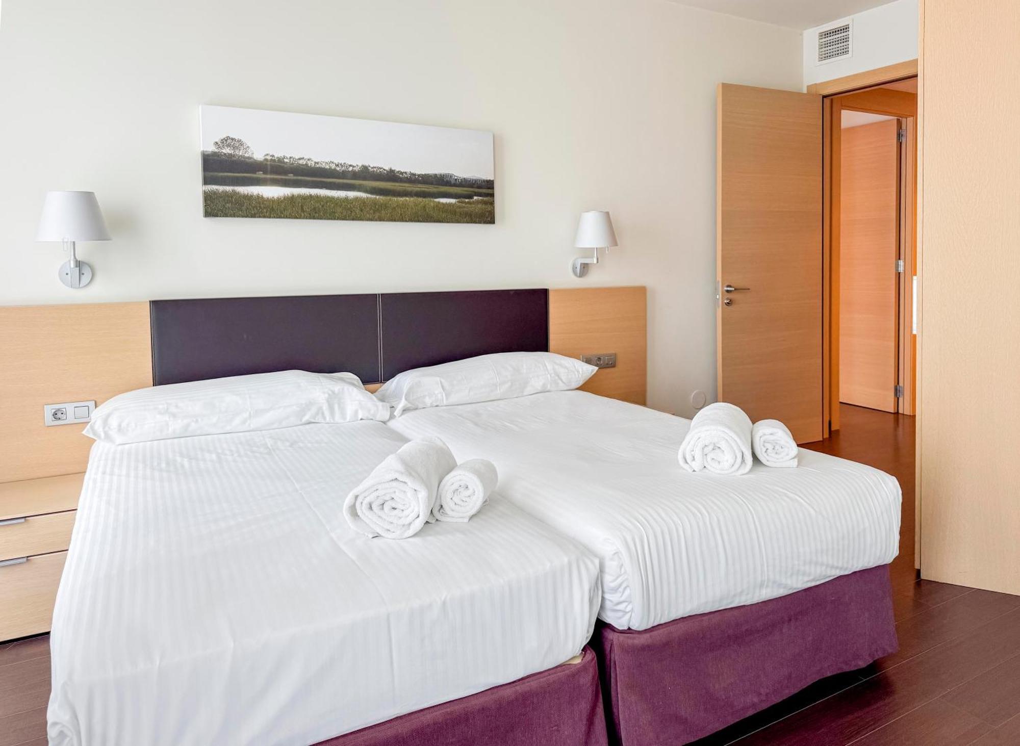 Hotel Jardines De Uleta Suites Vitoria-Gasteiz Ngoại thất bức ảnh