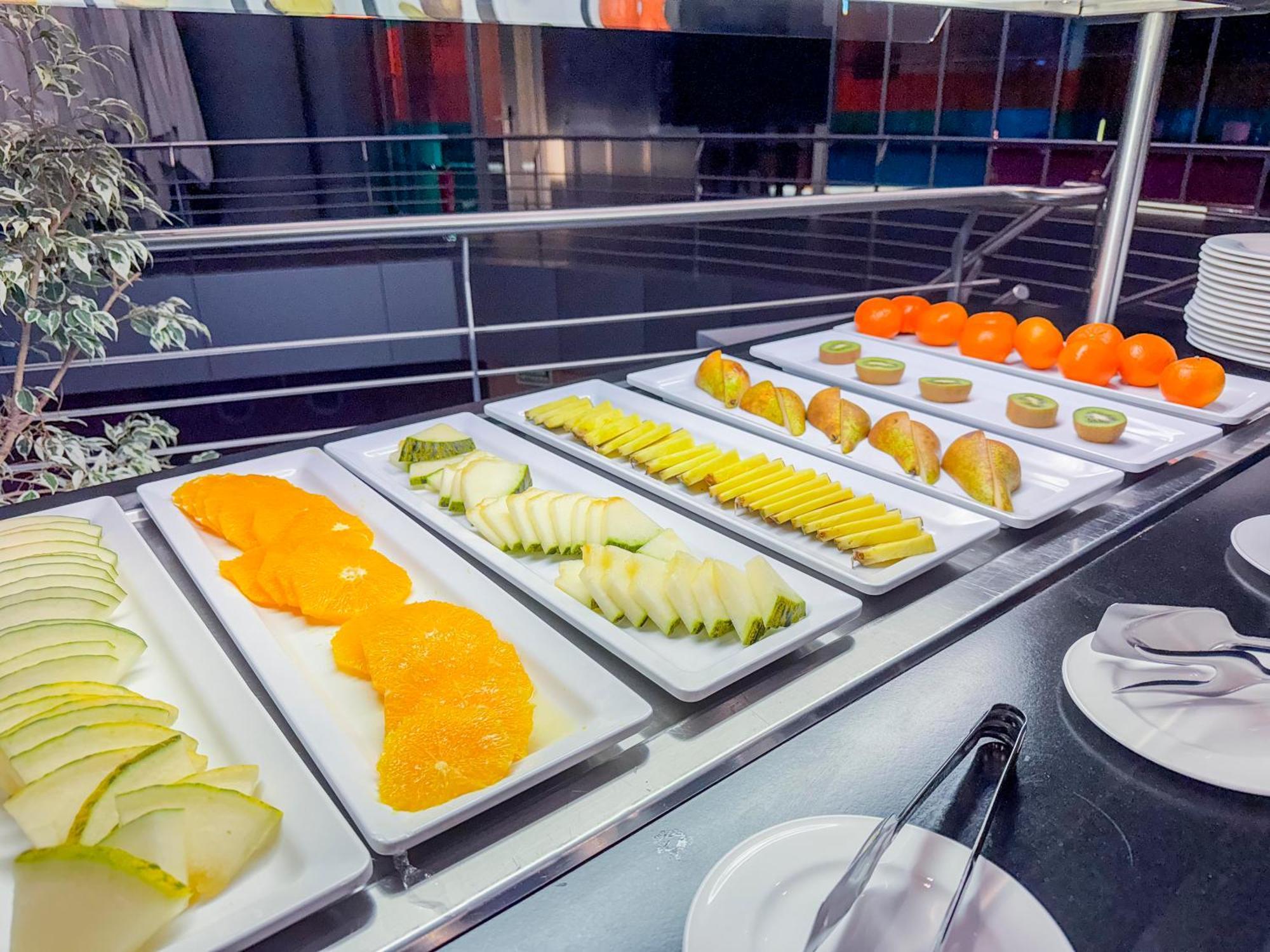 Hotel Jardines De Uleta Suites Vitoria-Gasteiz Ngoại thất bức ảnh