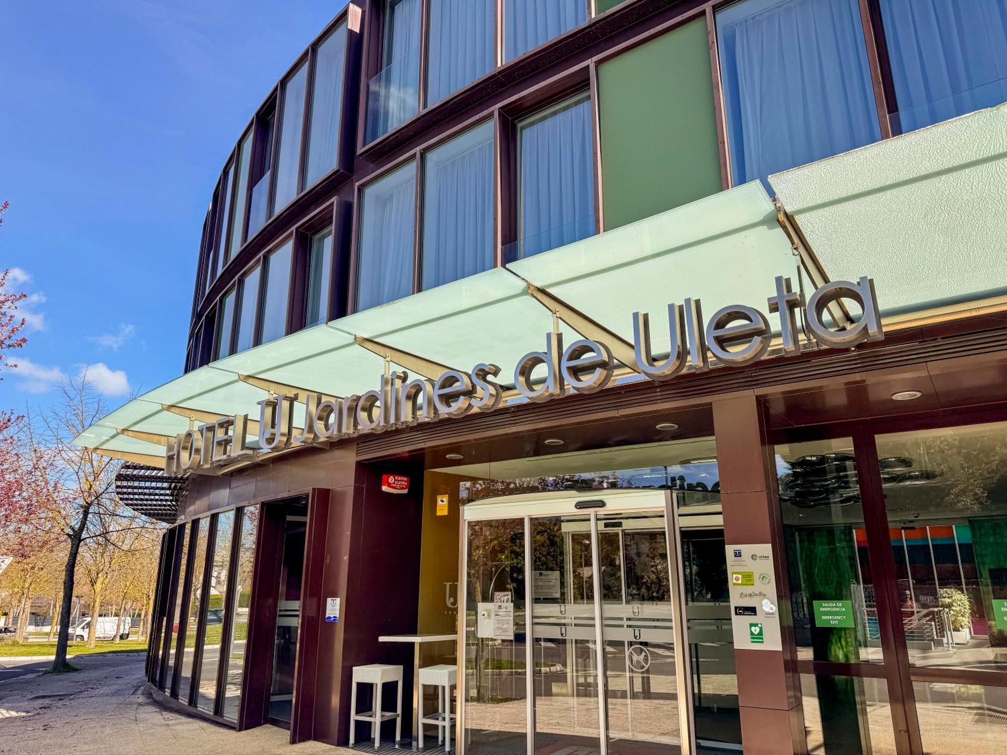 Hotel Jardines De Uleta Suites Vitoria-Gasteiz Ngoại thất bức ảnh